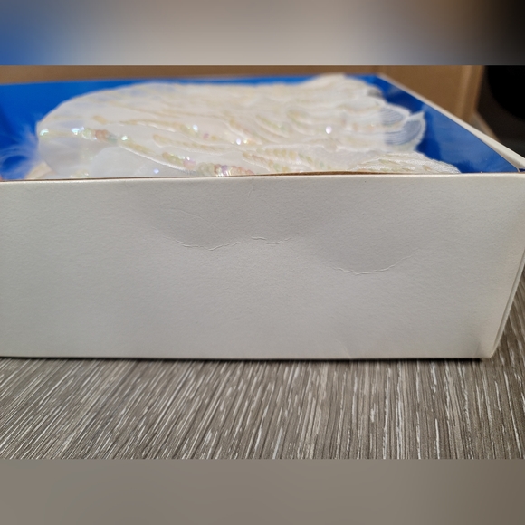 1994 Snow Princess Barbie Enchanted Seasons Collection #11875 - Picture 8 of 11